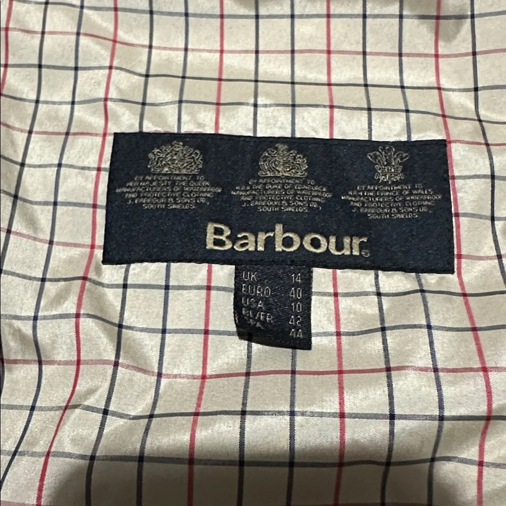 Barbour Women's Quilted Wray Gilet Vest Black Burgundy Fleece Interior Size 10 - Picture 14 of 14